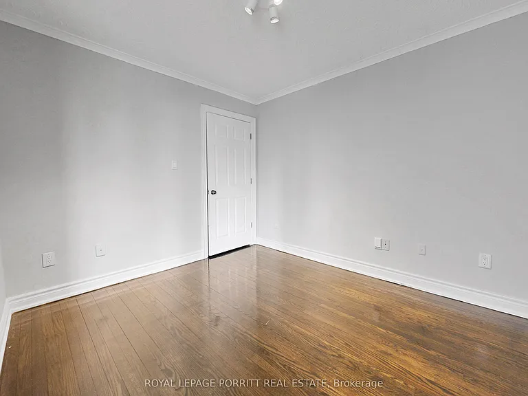 4 Superior Ave #5 — Photo 16