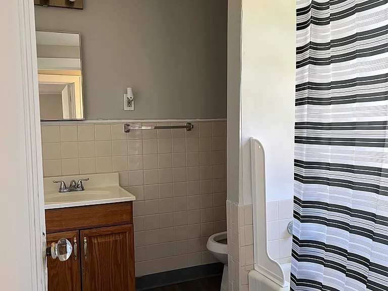 783 Leonard St — Photo 3