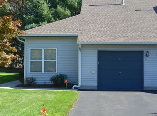 11 Aspen Ave, Englishtown, NJ 07726