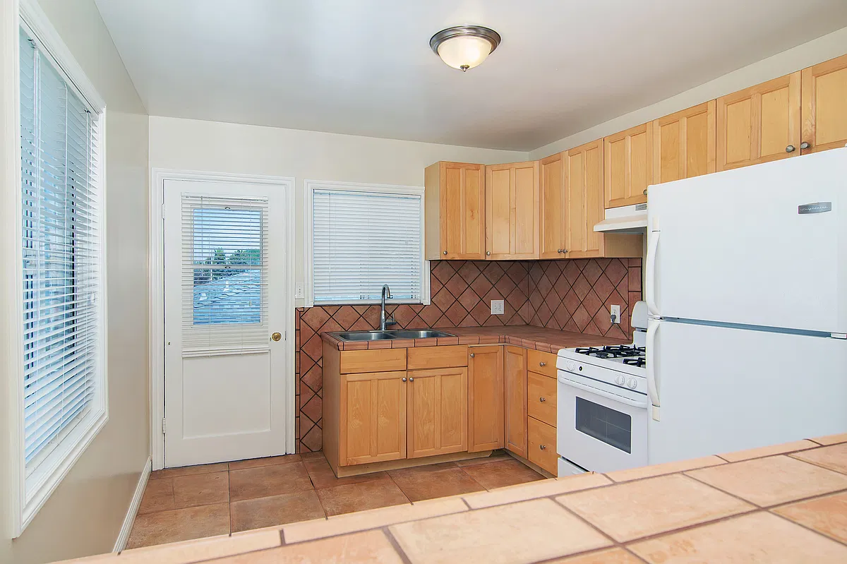 1 bed, $1,995 — Photo 4