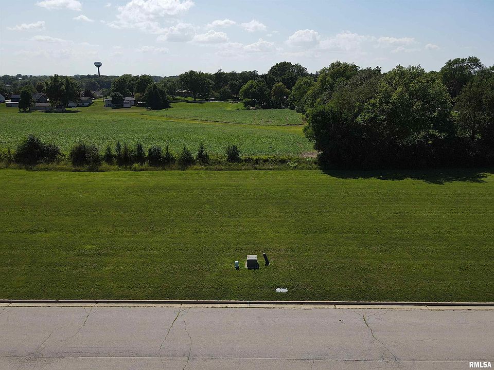 1st image of 13 Parkview Dr