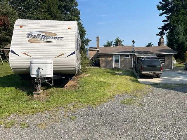 3725 Abingdon Beach Rd photo 1