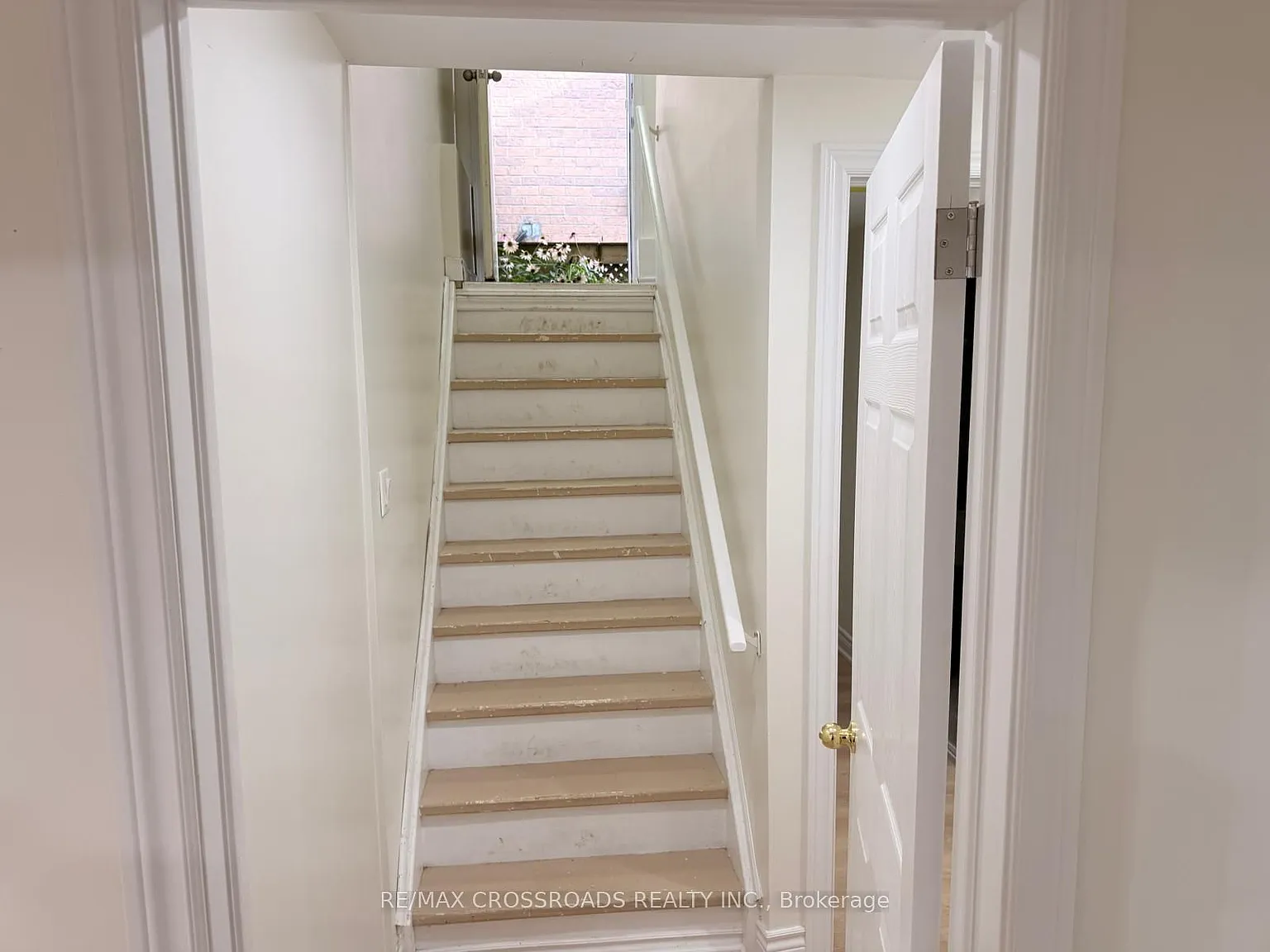 2 bed, $1,600 — Photo 3