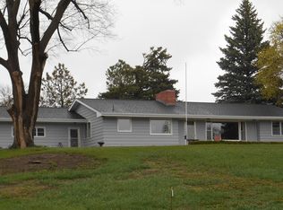 705 E 7th St, Neligh, NE 68756