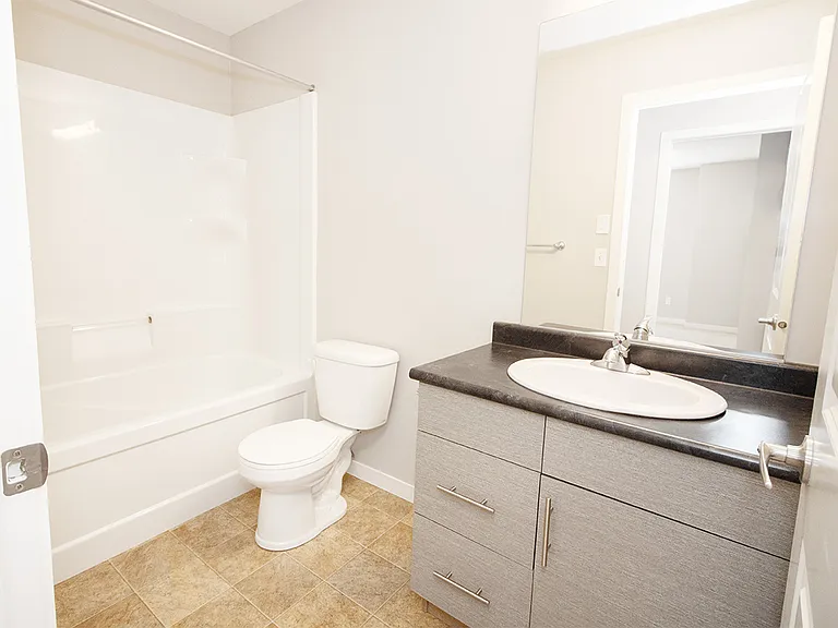100 Southview Cres #502 — Photo 46