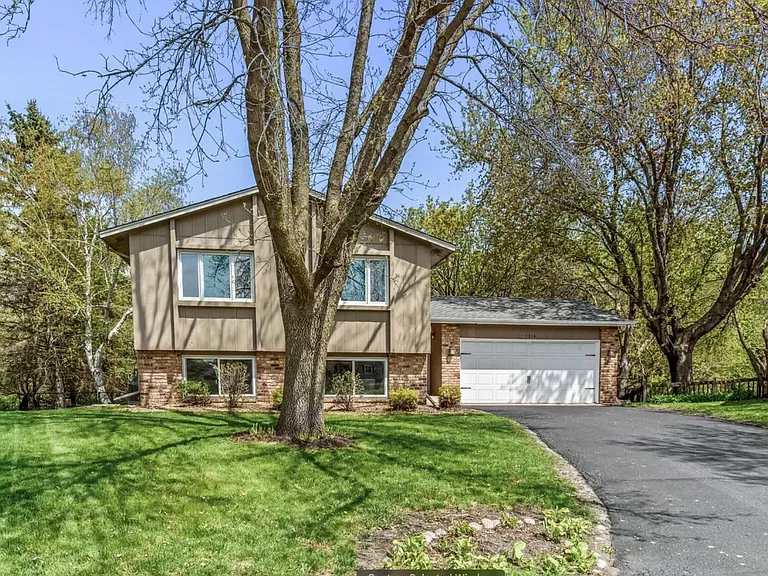 7316 Candlewood Dr N — Photo 23