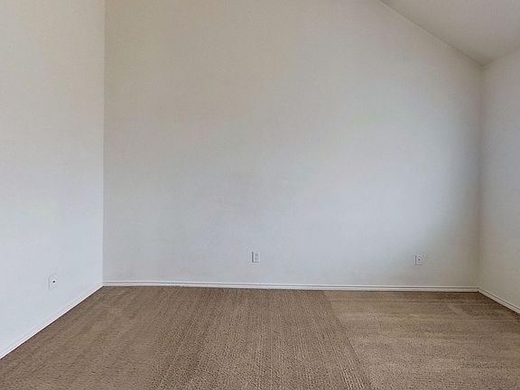 5th image of 4004 Doraine Ct APT B