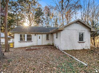 6399 Whiteford Center Rd, Lambertville, MI 48144