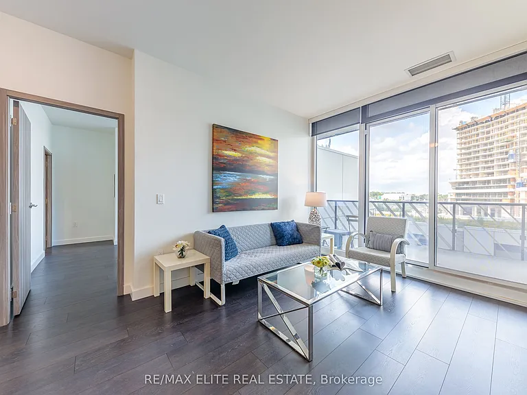 85 McMahon Dr #612 — Photo 2