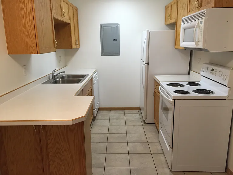 Skaff Apartments - Moorhead — Photo 44