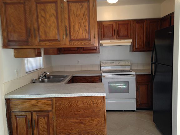 4th image of 1611 N Page Dr