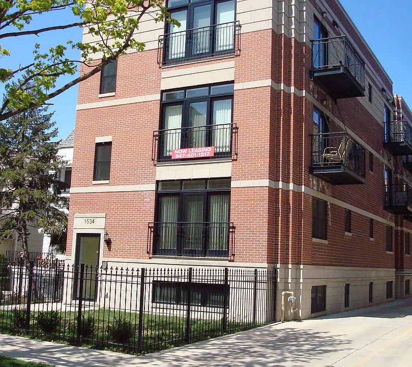 1st image of 1534 W Greenleaf Ave APT 2S