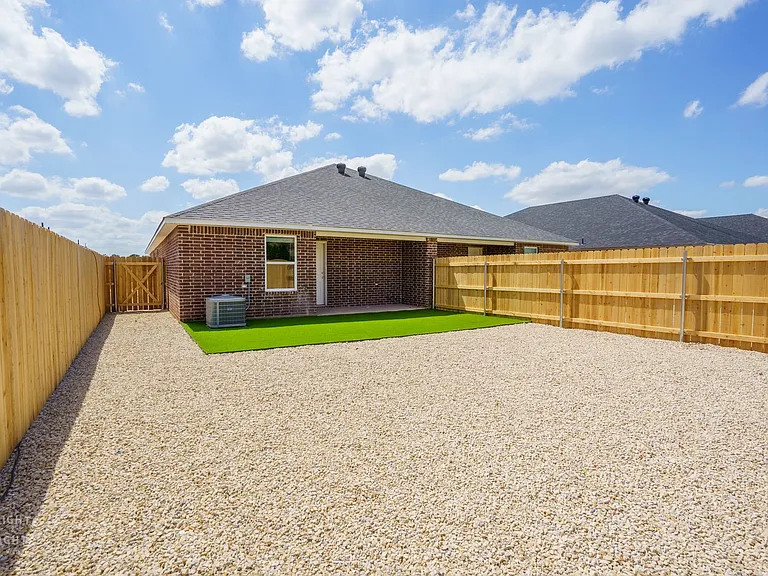 2701 Baron Ave — Photo 21