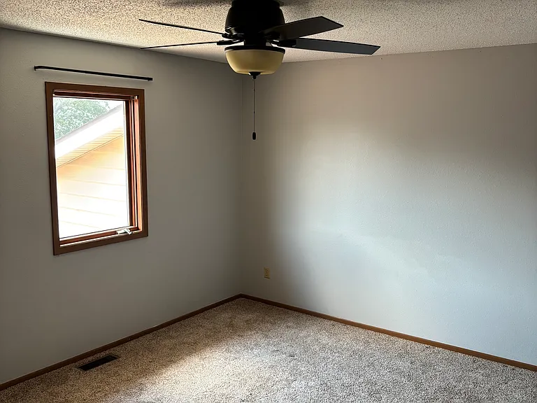 2522 Gaylord Ave — Photo 7