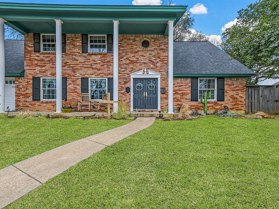 1st image of 1313 Briarwood Blvd