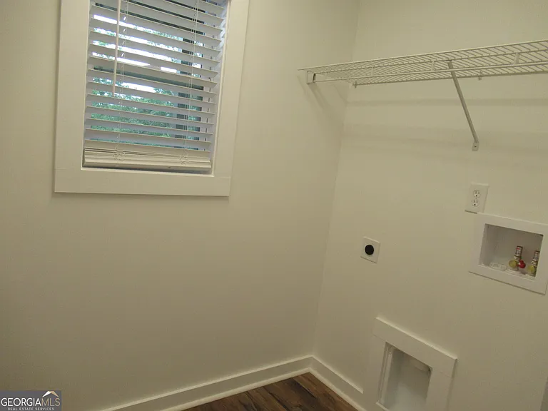 765 Old Kerns Rd — Photo 11
