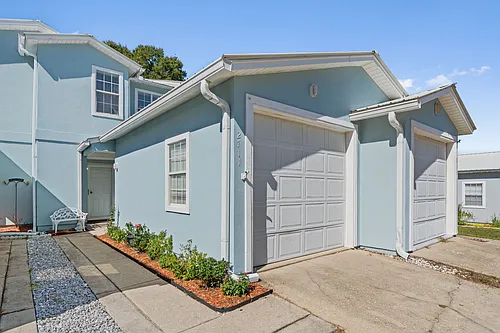 2711 Bay Club Dr Photo 1