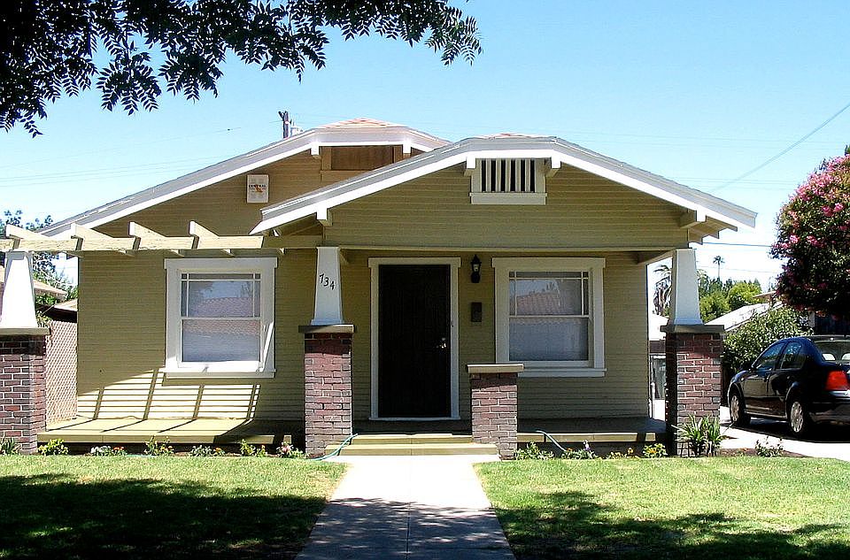 1st image of 734 N Thorne Ave