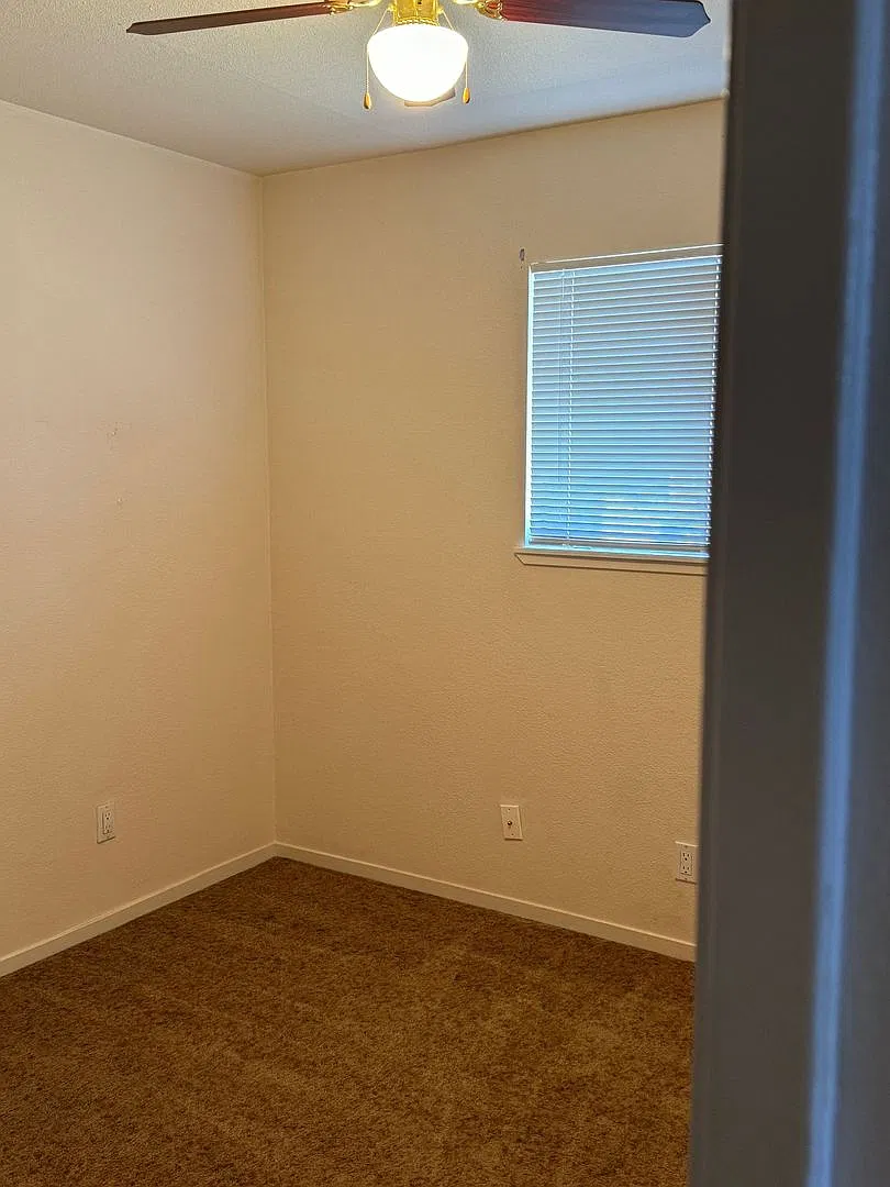 3 Bedroom 1 bath home in Citrus Heights, CA — Photo 2