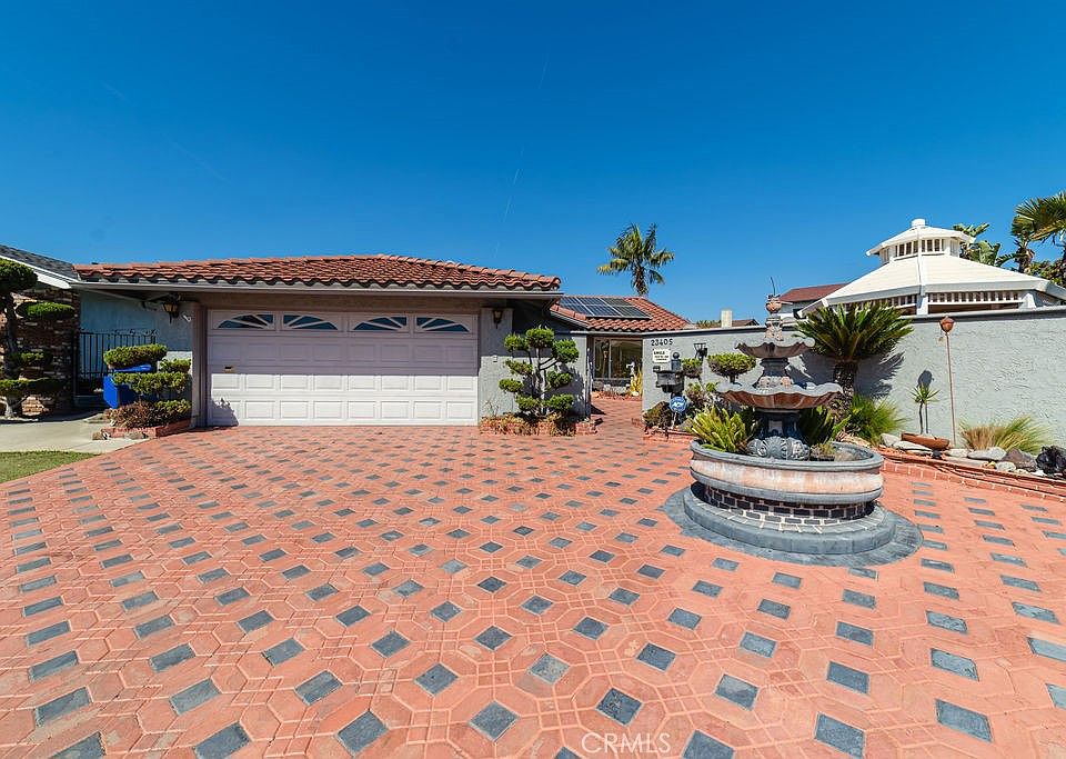 1st image of 23405 Clearpool Pl