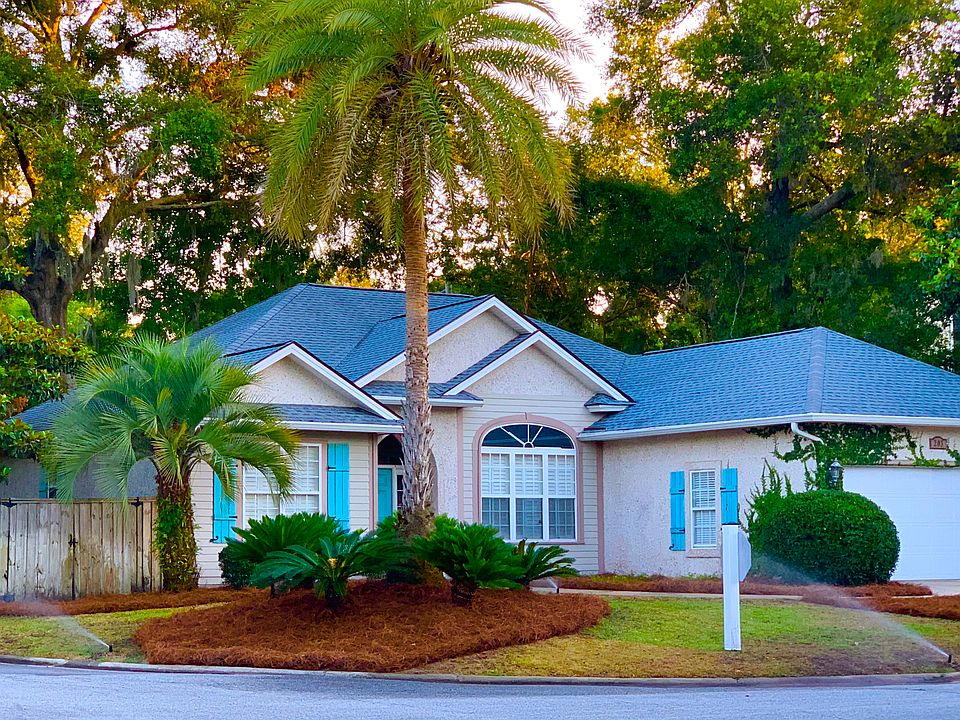 1st image of 203 Villager Dr