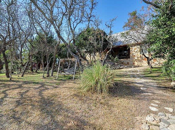 4th image of 309 Griffin Ln