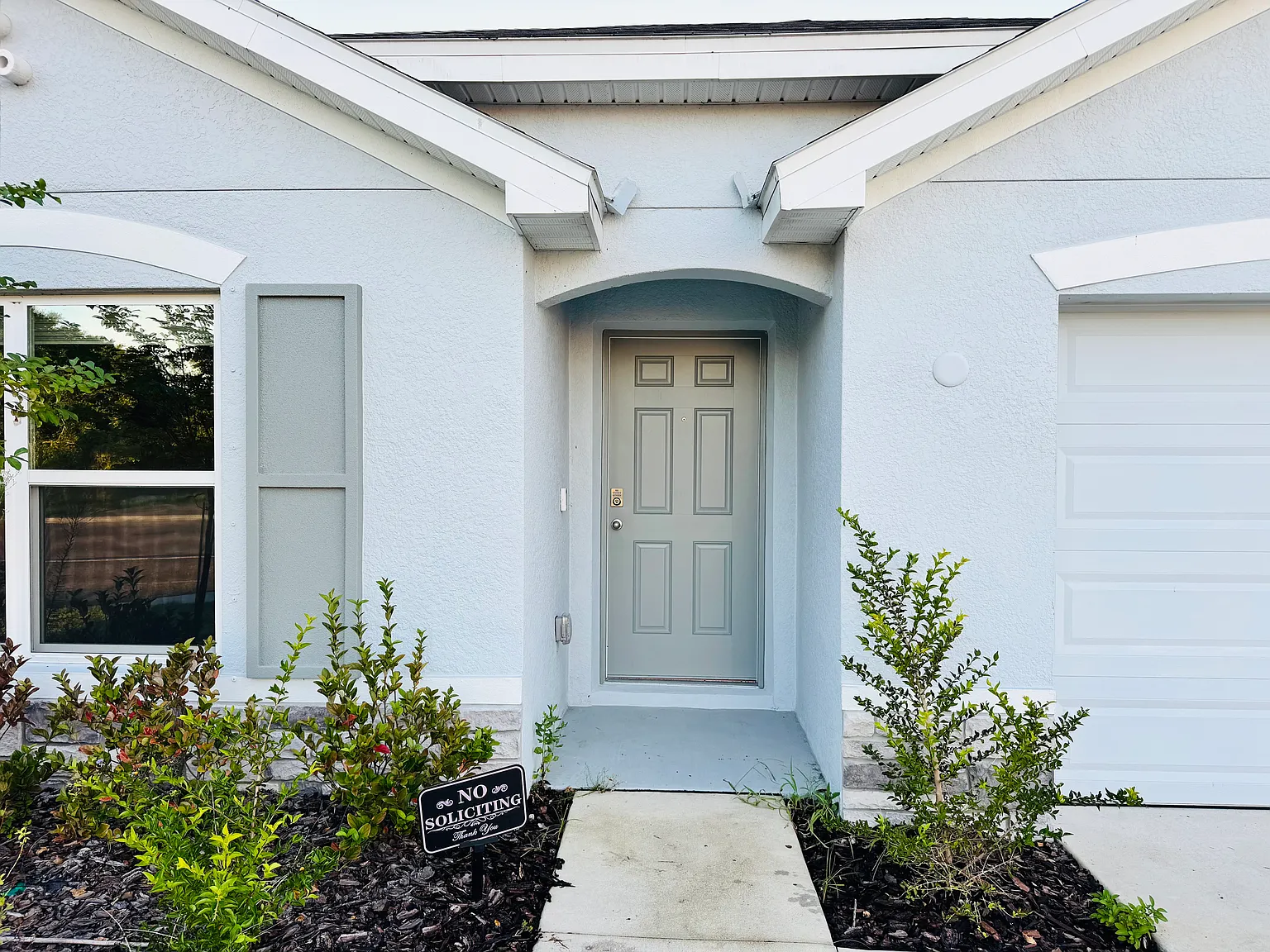 4 bed, 1828 sqft, $2,650 — Photo 2