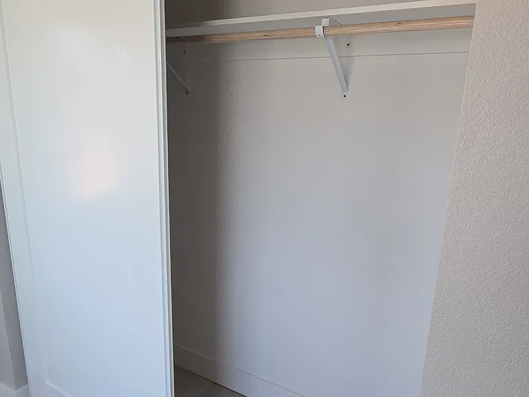 2209 D St — Photo 1