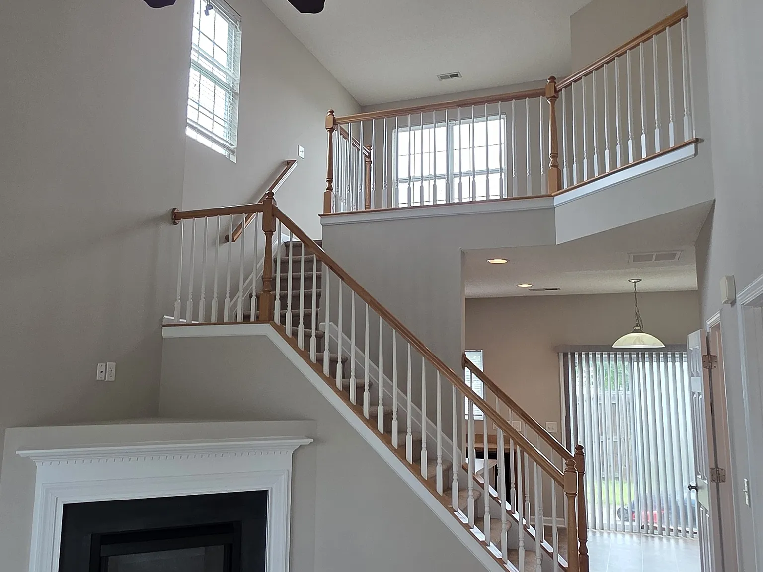 3 bed, 2.5 bath, 1336 sqft, $1,795 — Photo 4