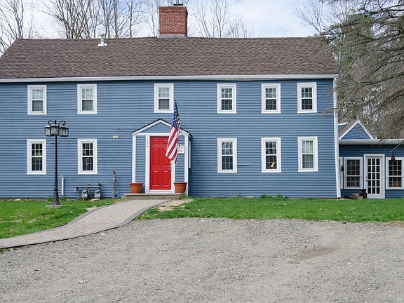 2nd image of 134 King St #1
