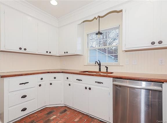 3rd image of 6713 Knightswood Dr