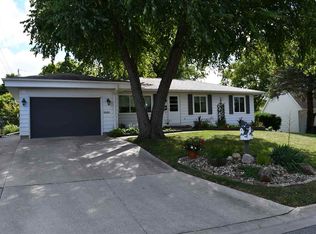 2503 Edgemont Ave, Waterloo, IA 50702