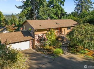 18722 64th Ln NE, Kenmore, WA 98028
