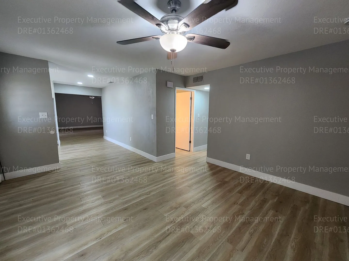 4 bedroom 2 bath great location located near Verdugo Ln — Photo 4