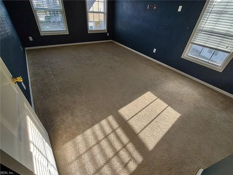 968 Jenkins Dr — Photo 9