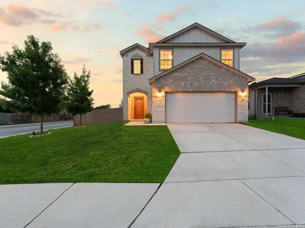 466 Harvest Pt, Selma, TX 78154