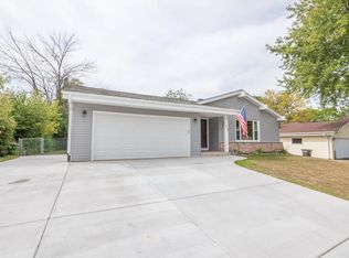 113 Shepard Ct, Mukwonago, WI 53149