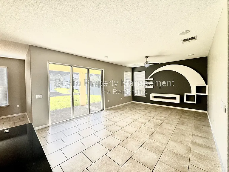 3221 Olivia Breeze Dr — Photo 4