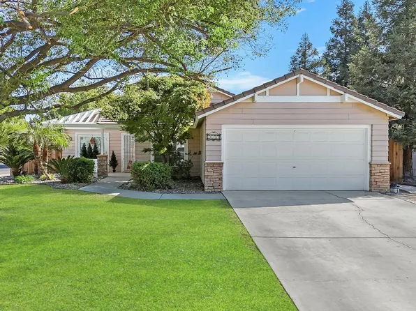 8801 Chisholm Dr, Bakersfield, CA 93312