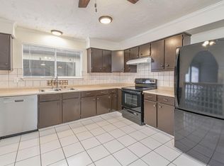 16126 New Field Dr, Houston, TX 77082