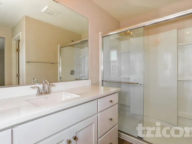 816 Chiselville Ln — Photo 11