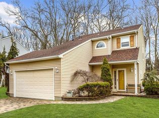 31 Sweet Gum Rd, Howell, NJ 07731