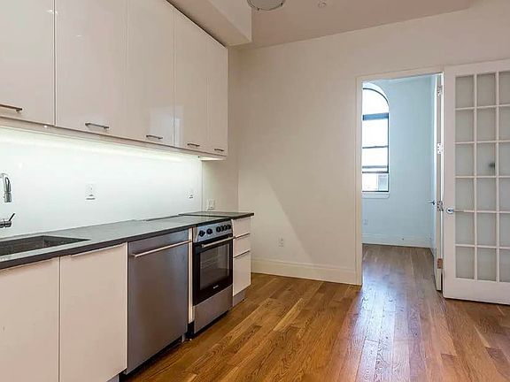 2nd image of 17 Monitor St #1U