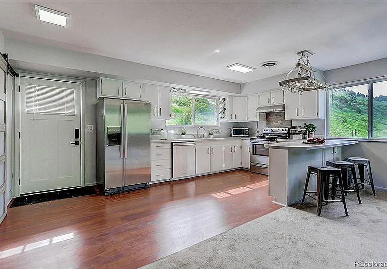 7348 Olde Stage Rd #B — Photo 4