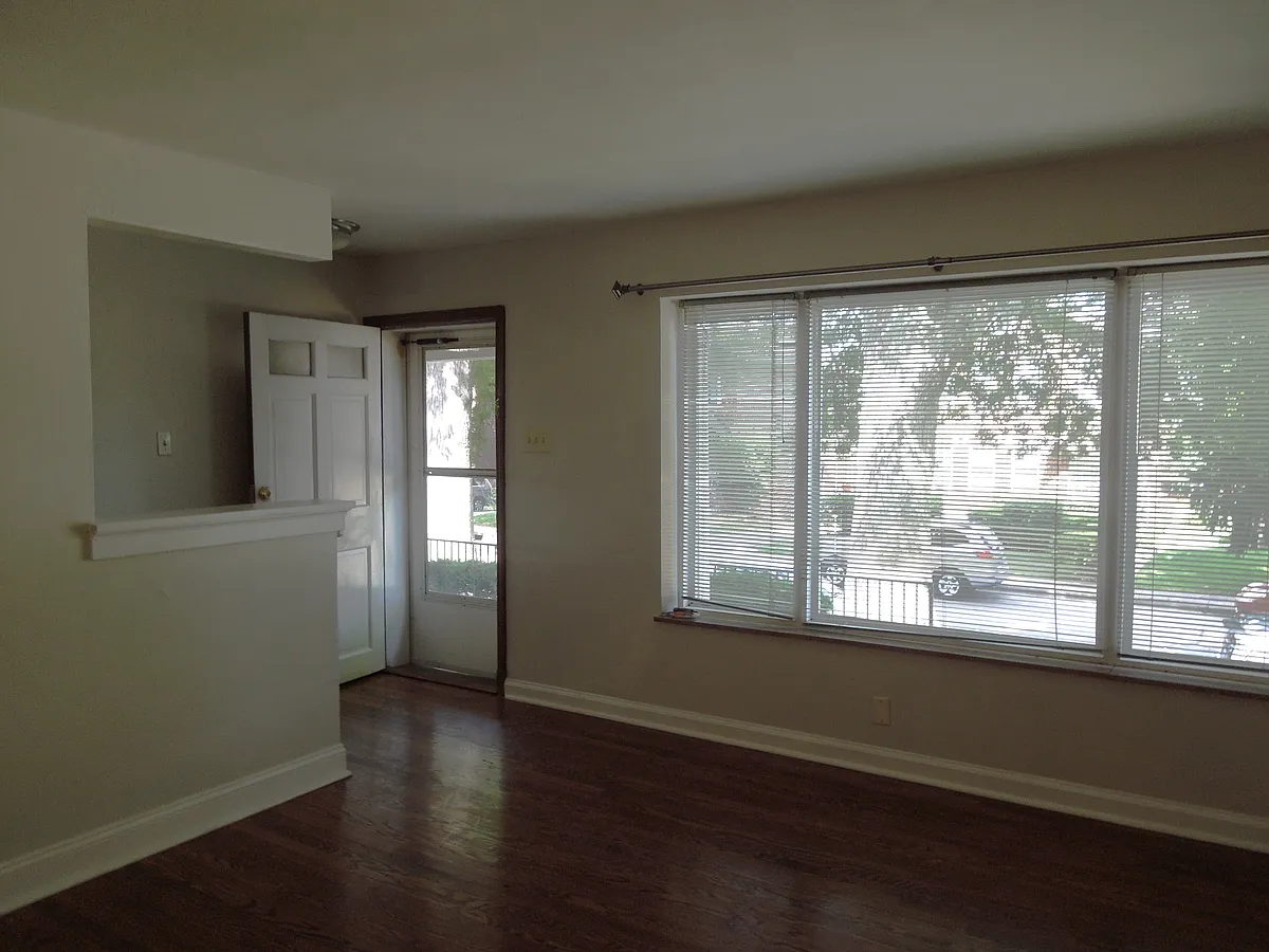 Building Photo - 1074 Terrace Dr