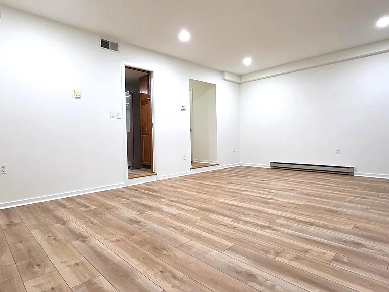 25 Village Dr — Photo 15