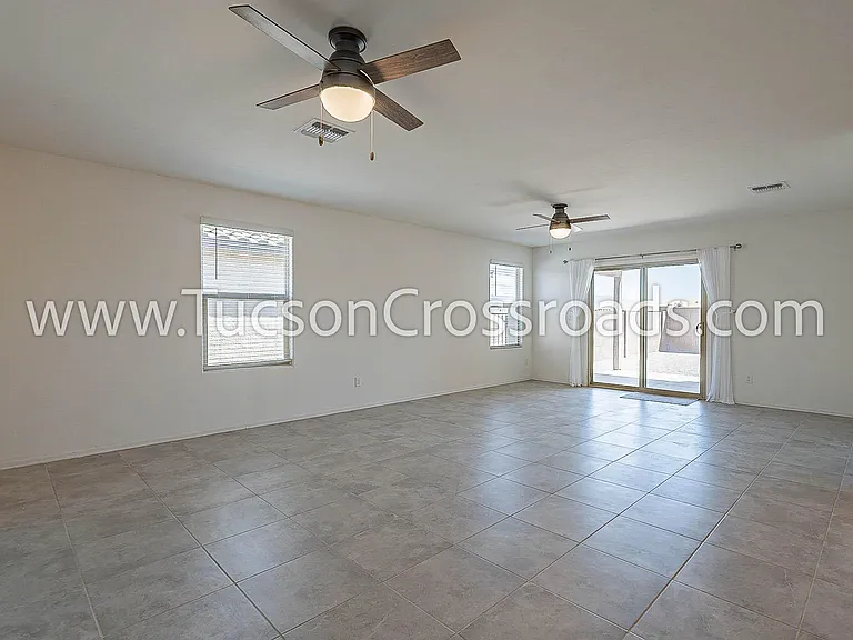 10611 Halsey Dr — Photo 15