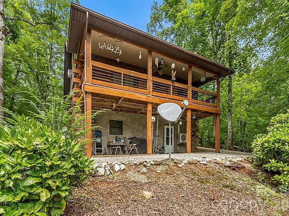 5th image of 653 Lakeview Dr N