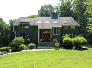 44 Stonewall Farm Rd, Mahopac, NY 10541