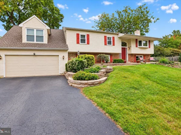 505 Faith Dr, East Norriton, PA 19403